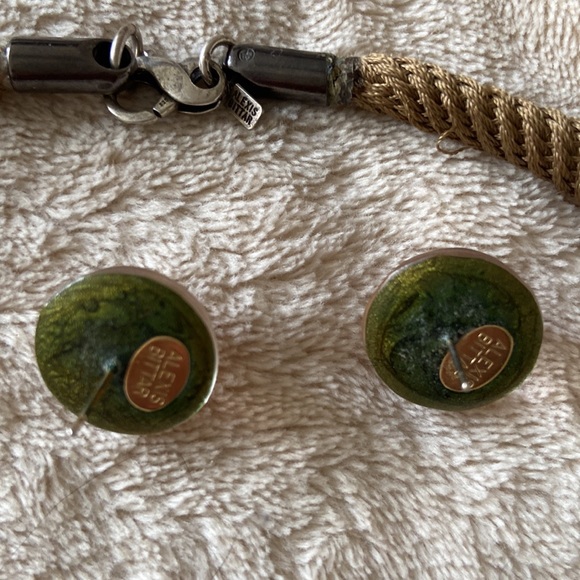 Hand carved Alexis, Bittar, necklace, and earring set - Picture 3 of 8